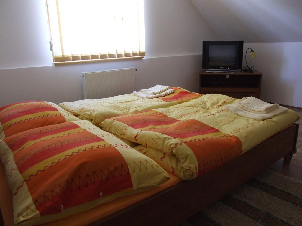 Penzion Julkin Dvor Krupina Rom bilde